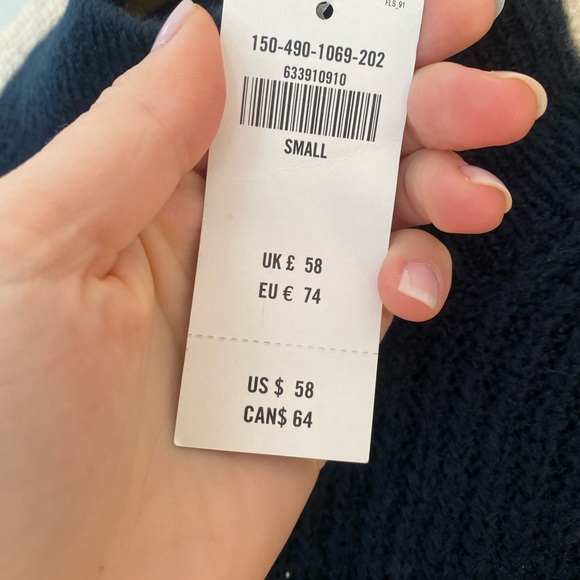 Abercrombie sweater. Navy blue and white size small - Picture 4 of 4